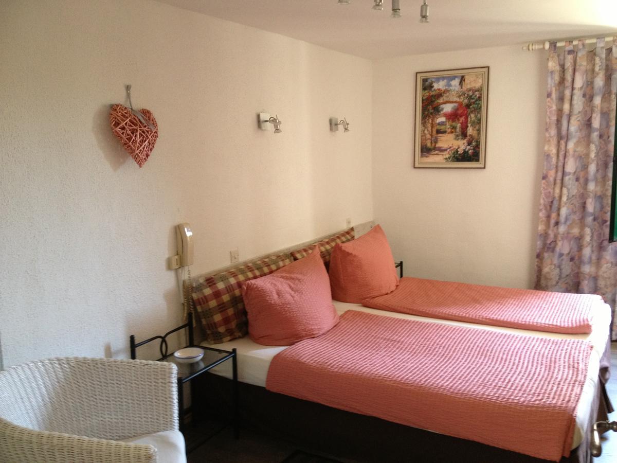 Hostellerie Aspremont Room photo